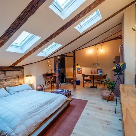 بيت للعطل Haus | 2 Designwohnungen | Innenhof | Naehe Messe