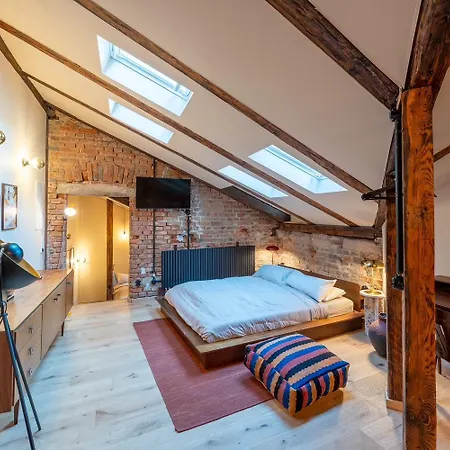 Haus | 2 Designwohnungen | Innenhof | Naehe Messe بيت للعطل نورنبيرغ