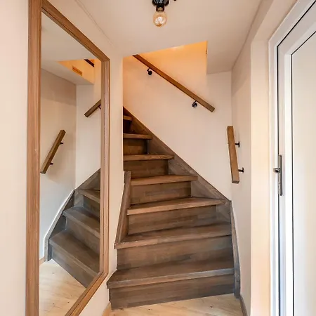 Haus | 2 Designwohnungen | Innenhof | Naehe Messe بيت للعطل نورنبيرغ